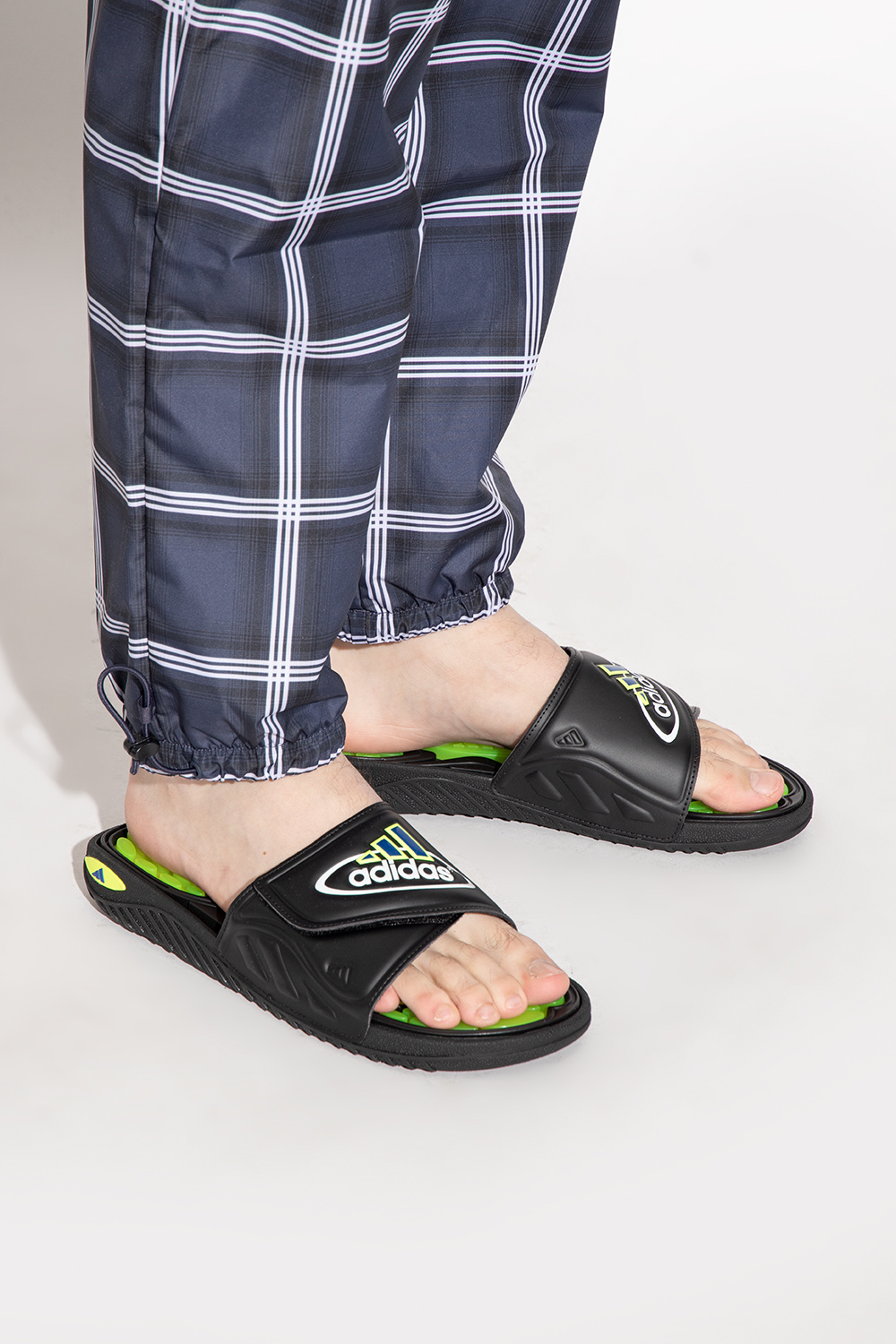 Men's soccer slides hot sale